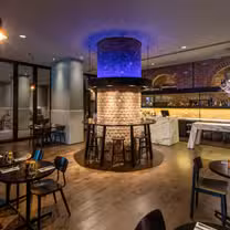 A photo of Dee Casa - Restaurant & Bar restaurant