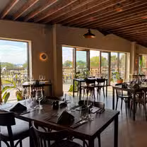 Una foto del restaurante Grain Store at Doddington Hall