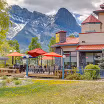 Una foto del restaurante Chez Francois Restaurant and Patio
