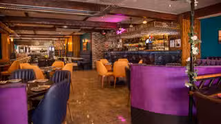 Una foto del restaurante Shiraz Bar and Restaurant