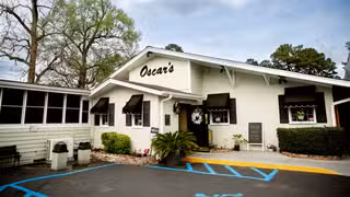 A photo of Oscar's of Summerville restaurant