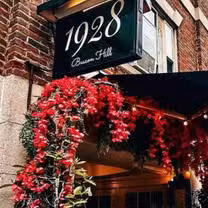 Una foto del restaurante 1928 Beacon Hill