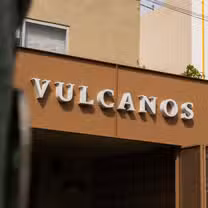 Foto von Vulcanos Chicago Style Pizza - Chapalita Restaurant