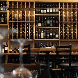 Cover image for Yiannis Wine and Food