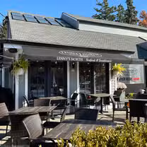 A photo of Lenny's North Seafood and Steak House restaurant