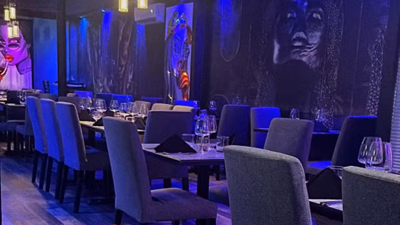 Indoor seating  - Costa Azul Wine & Lounge, Carolina, PR