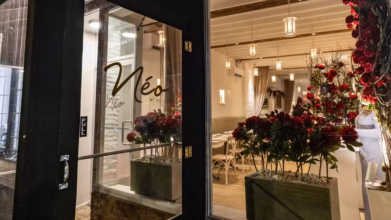 Néo Restaurant, Queens, NY
