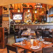 Una foto del restaurante Tholos