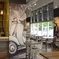 A photo of Vivo Pizza and Pasta Newmarket restaurant