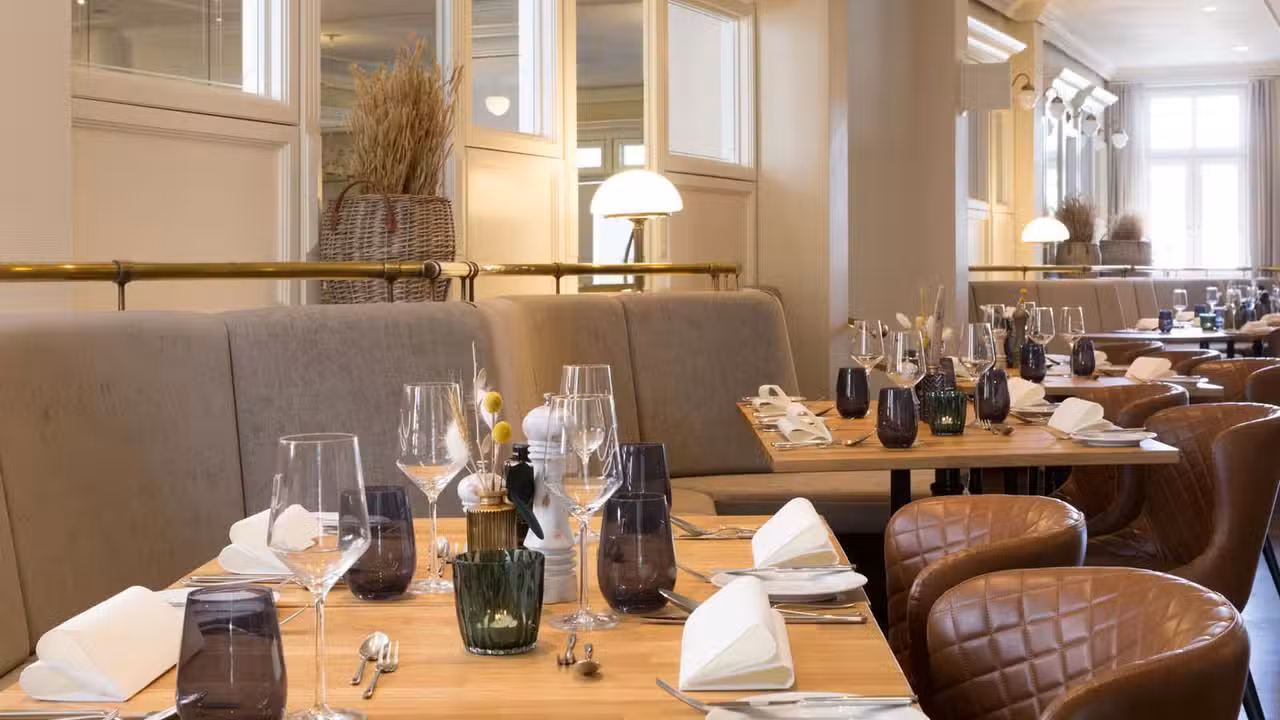 Vju-hotel-restaurant-ruegen - Restaurant Strandläufer - Vju Hotel, Göhren, MV
