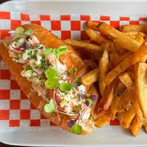 Una foto del restaurante 2 Doors Down Food & Wine Dartmouth