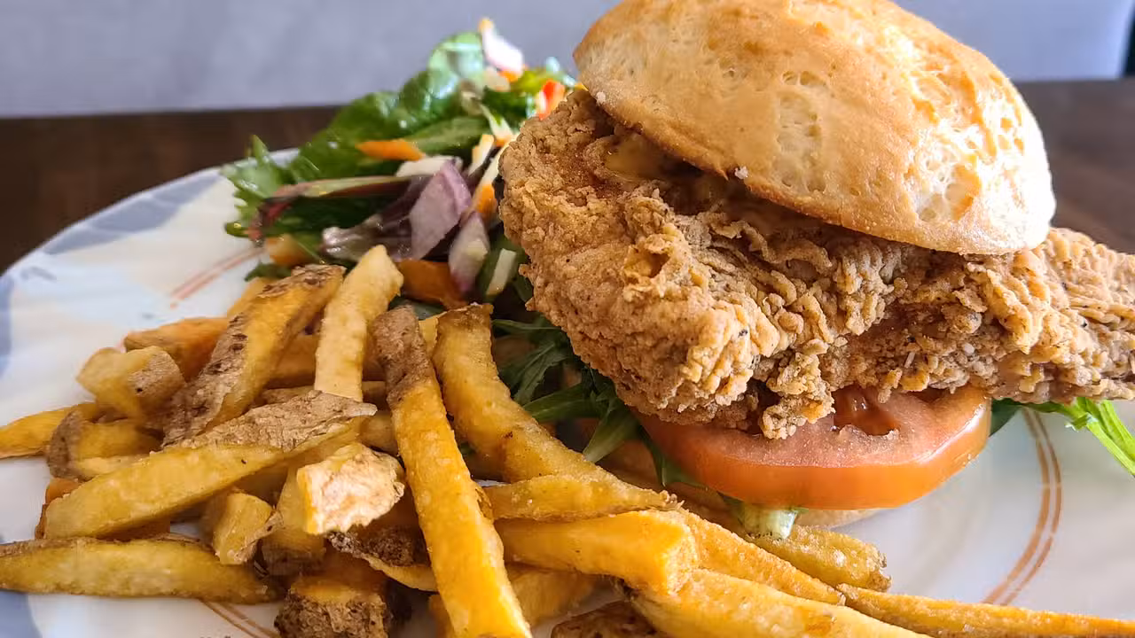 Fried Chicken Burger (gluten free) - Hugs and Sarcasm, Toronto, ON