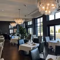 Foto von Heritage Supper Club - Legacy Hotel Restaurant
