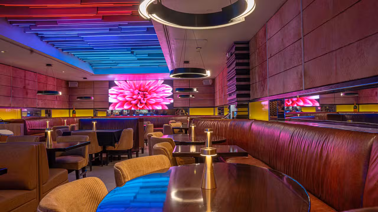 Main Dining Room + Video Wall - Meat Market Puerto Rico, Carolina, PR
