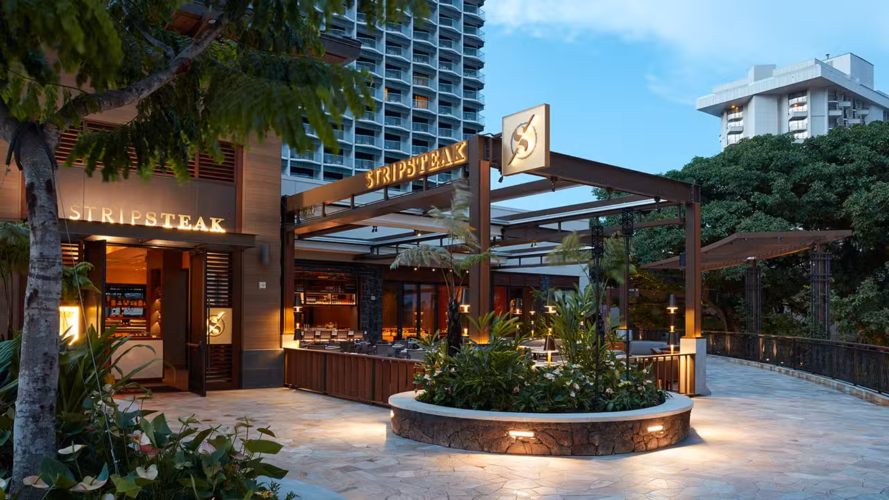 Stripsteak Waikiki Proof Dining Room - STRIPSTEAK Waikiki, Honolulu, HI
