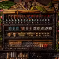 Una foto del restaurante Strong Water