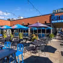 A photo of The Port House Social Bar & Kitchen Burlington restaurant