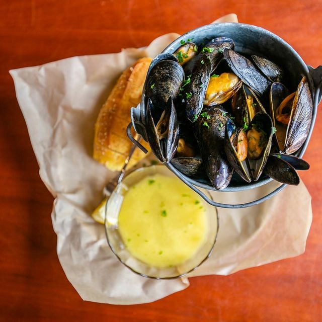 Restaurante Ship Bottom Shellfish - Ship Bottom, NJ | OpenTable