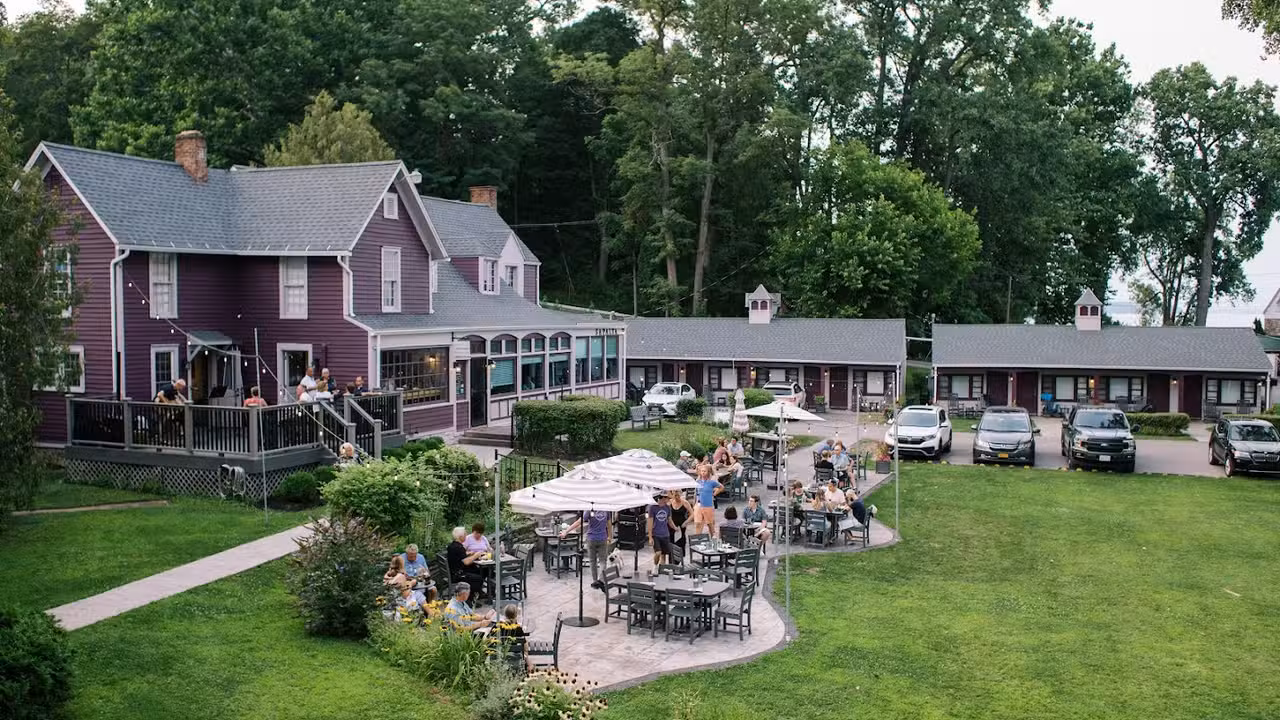 Außen - Sapalta, Himrod, NY
