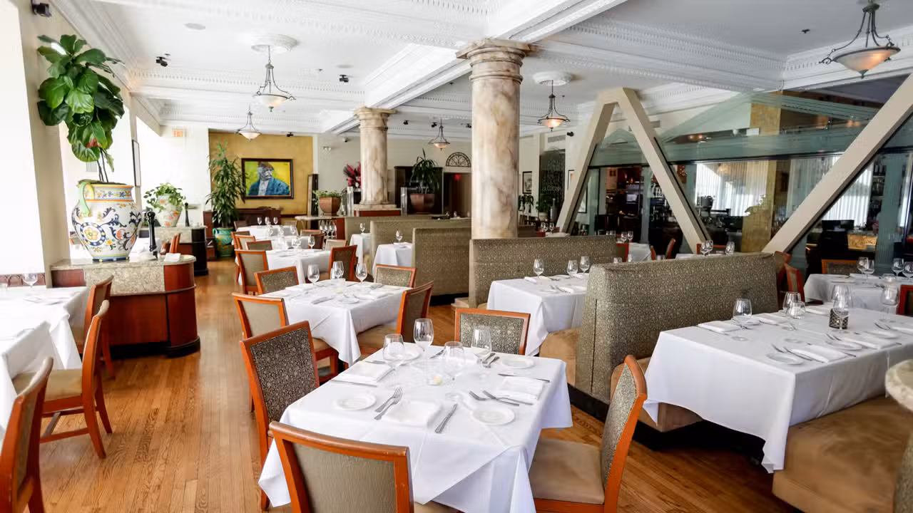 Interior - L'Opera, Long Beach, CA
