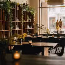 A photo of Deli Drei König restaurant