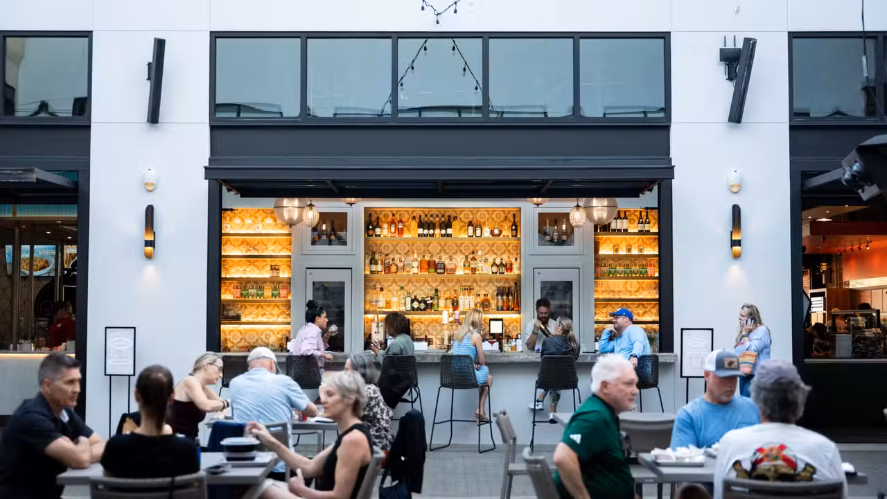 Armature Works - Courtyard, Tampa, FL