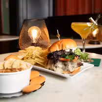 Foto von Dabney & Co. - Cocktail Bar and Lounge Restaurant