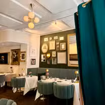 A photo of La Société restaurant