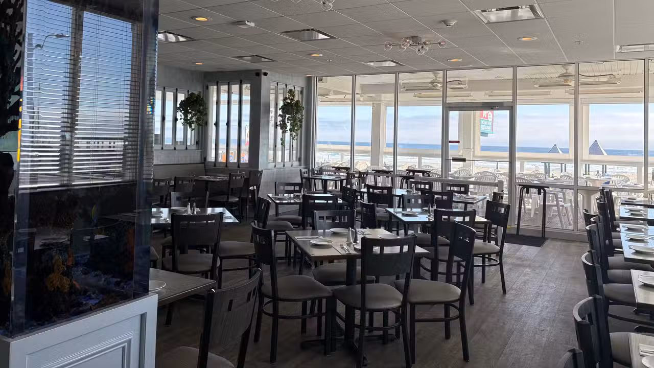Interior - Sea Ketch Restaurant and Outdoor Decks, Hampton, NH