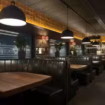 Foto von Browns Socialhouse Cambridge Restaurant