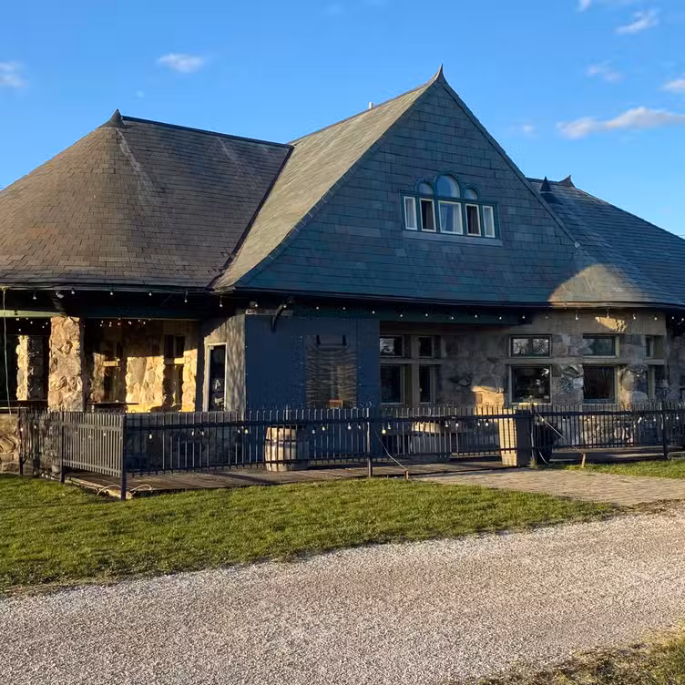 Mettawas Station Mediterranean Restaurant, Kingsville, ON