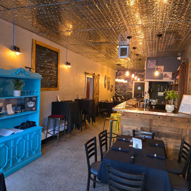 MacTini Bar - Updated 2026, Canadian Restaurant in Hamilton, ON
