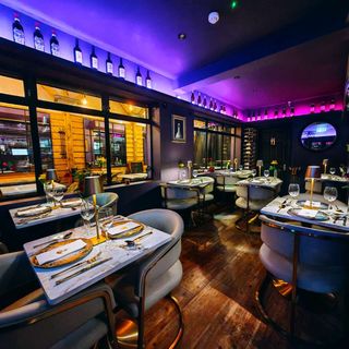 Foxy Lounge Restaurant