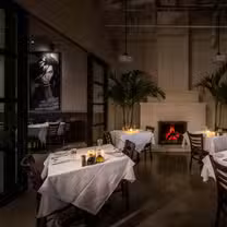 A photo of Tre Lune - Hollywood restaurant