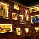 Cover image for Hard Rock Cafe - Hollywood FL