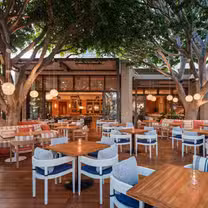 A photo of SET Steak & Sushi restaurant