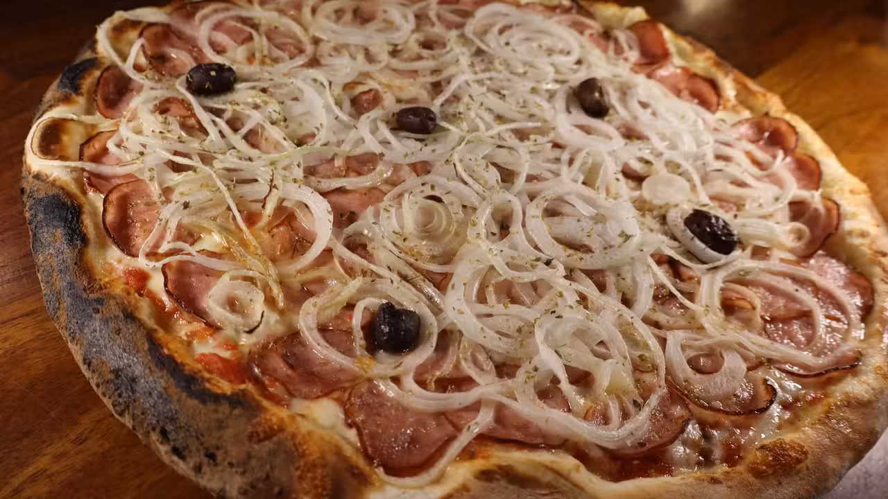 Calabresa Pizza - Brazil Gourmet Pizzeria & Grill, Damascus, MD
