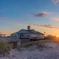 Una foto del restaurante Casino Cafe Fire Island