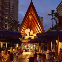 Foto von Kani Ka Pila Grille at OUTRIGGER Reef Waikiki Beach Resort Restaurant