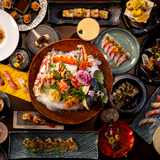 Cover image for Hachi Sushi