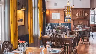 Een foto van restaurant The Ship Inn