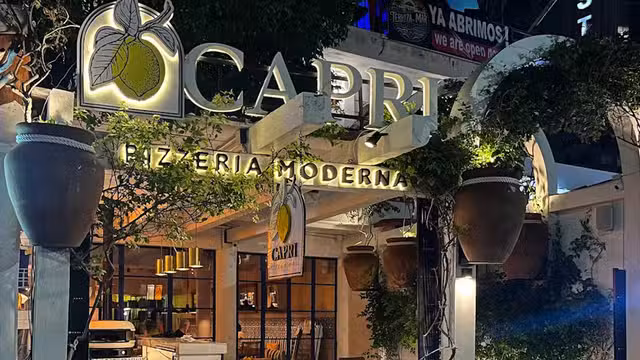 Una foto del restaurante Capri Pizza Moderna