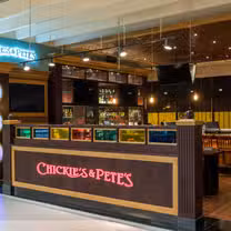 Una foto del restaurante Chickie’s & Pete’s - PHL Airport Terminal E