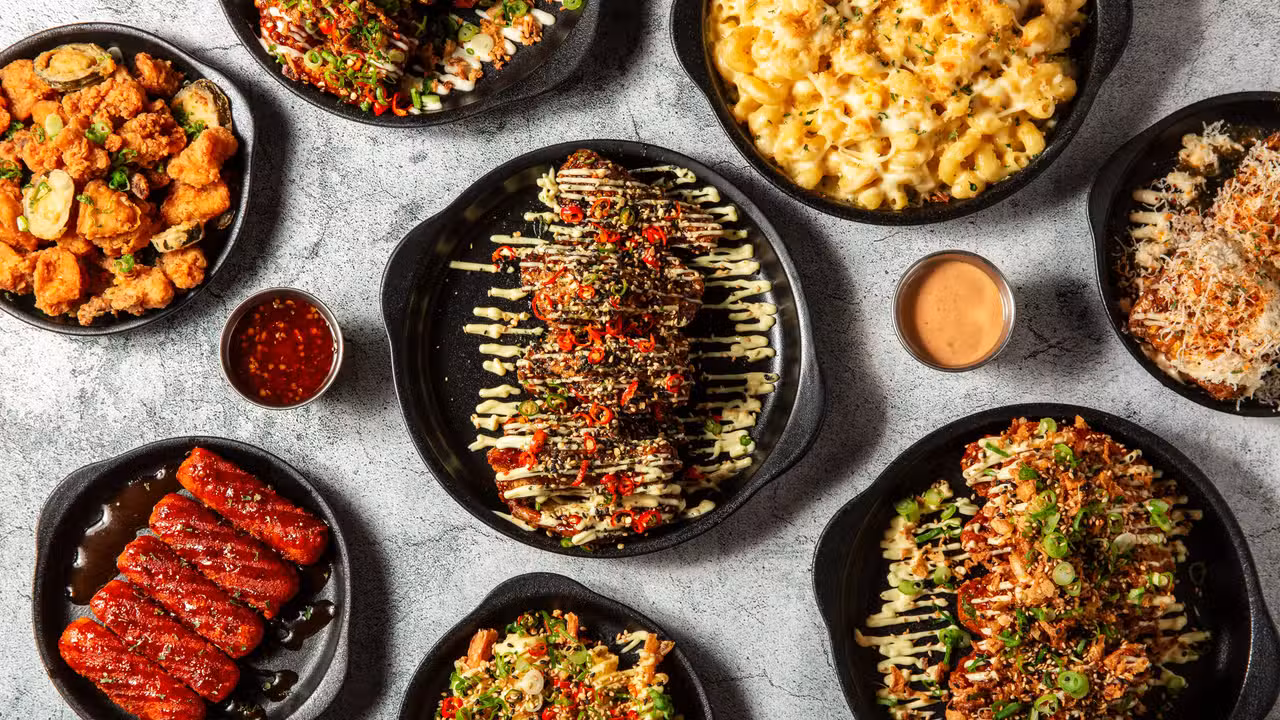 Comida - Wingzilla, Toronto, ON