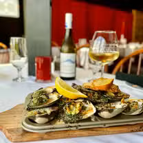 A photo of Main Line Tavern restaurant