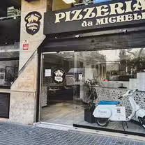 A photo of La antica Pizzeria da Michele restaurant