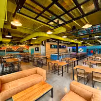 Foto del ristorante Mighty Squirrel Taproom & Kitchen - Arsenal Yards