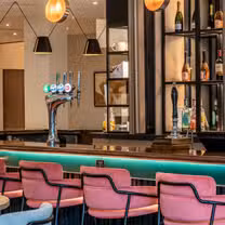 A photo of In The Wings - Holiday Inn Shepperton restaurant