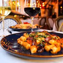 A photo of Avanti Restaurant restaurant