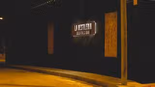 A photo of LA DESTILERIA Cocktail Bar restaurant